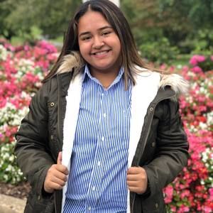 Meet your Posher, Rebeca